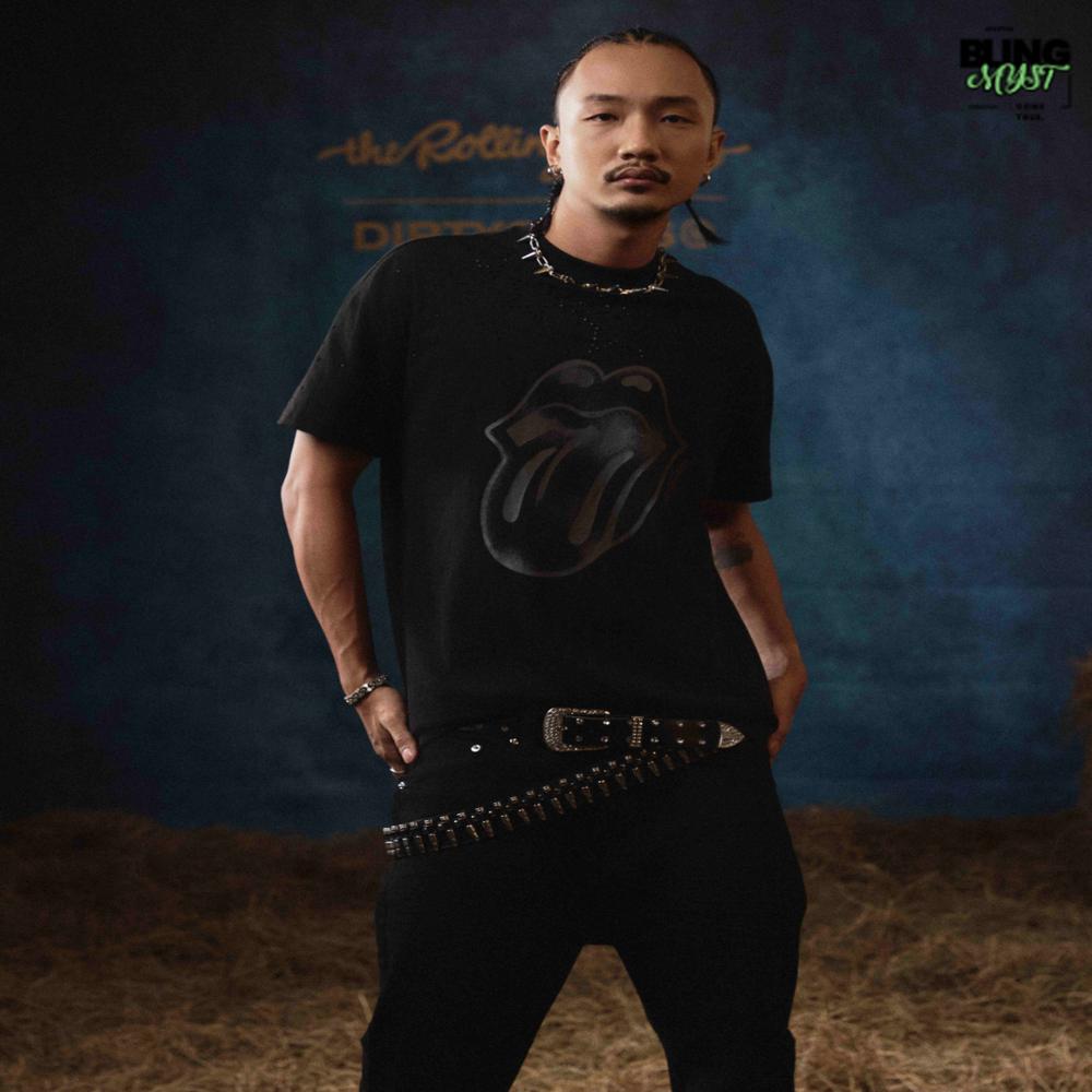 Dirty Coins Rolling Stones Rhinestone T-Shirt Black Dirty Coins Rolling Stones Rhinestone T-Shirt Black