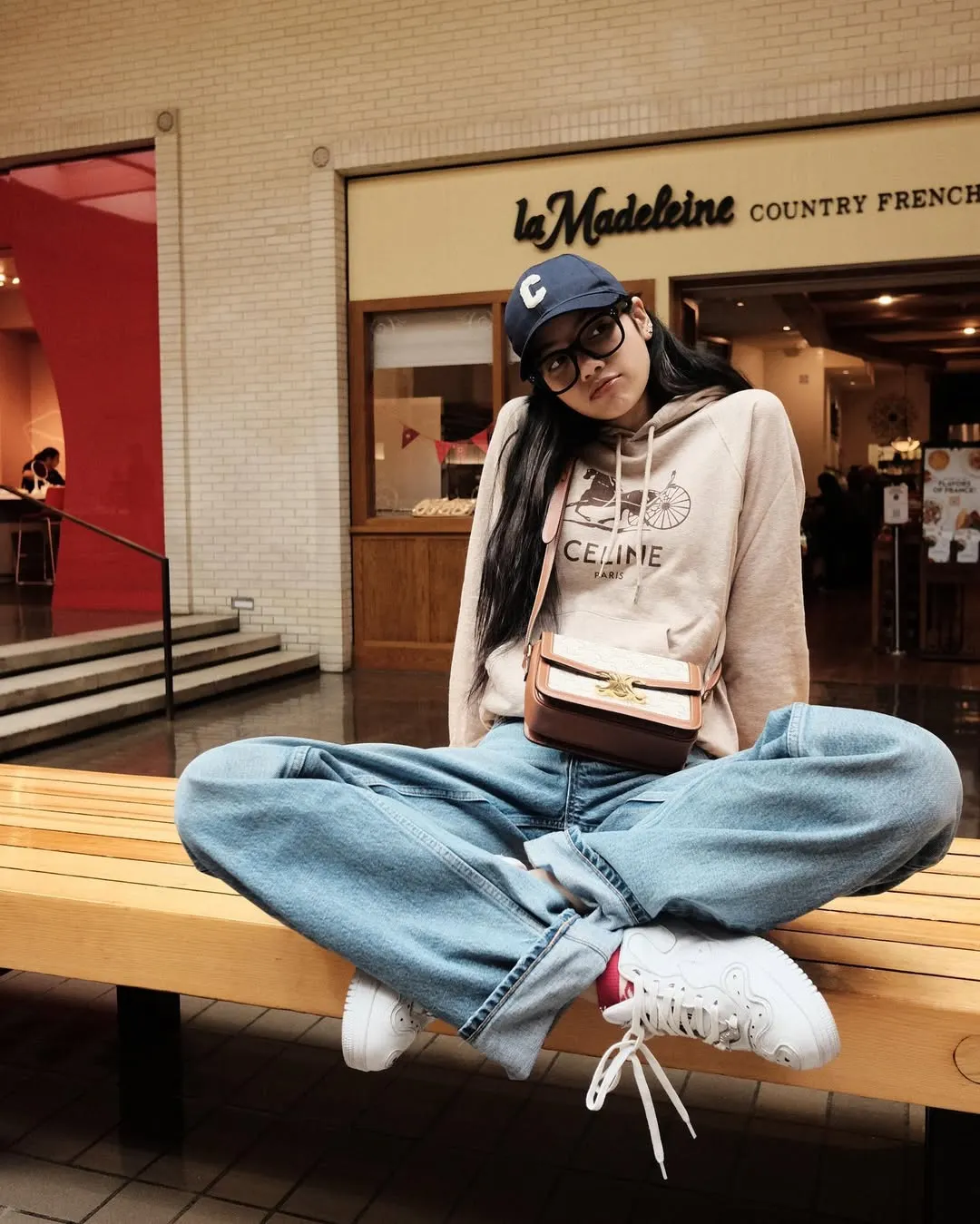 ELLE lalalalisa m phoi denim